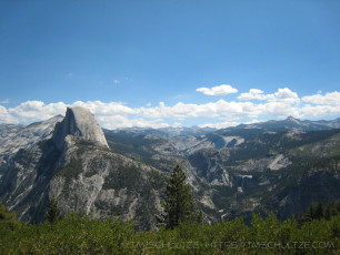 YNP2 is a photograph by T.M. Schultze taken 2007 at Yosemite National Park, California