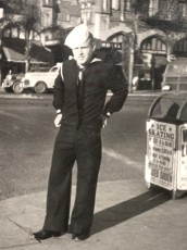 Robert Covington, 1945