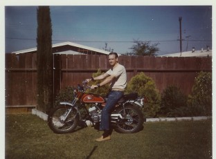 Late 1960s (est) - Backyard in Mentone